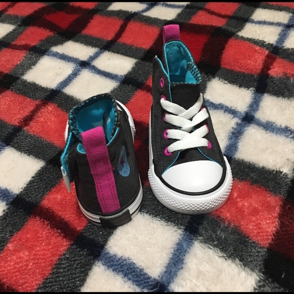 ***SOLD***Chuck Taylor All Star Hi-Top Converse - Picture 7 of 8